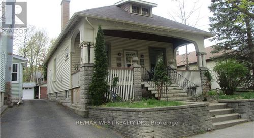 52 Becher St, London, ON, N6C1A5 | Card Image