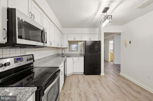 2211a-2211 Woodbox Ln, BALTIMORE, MD, 21209-5238 | Card Image