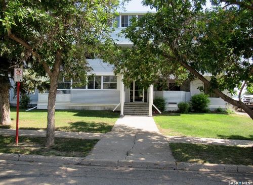 7-119 4th Ave W, Kindersley, SK, S0L1S0 | Card Image