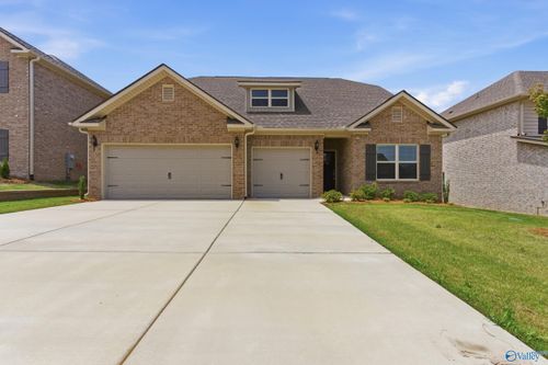 180 Pennington Ave, Huntsville, AL, 35811-8143 | Card Image