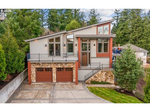 11963 Se Dorset Ln, Happy Valley, OR, 97086-6820 | Card Image