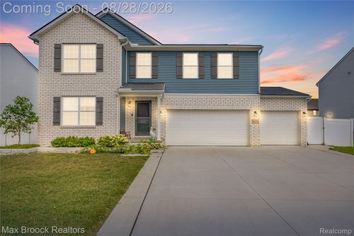 58176 Thomas Dr, New Haven, MI, 48048-3325 | Card Image