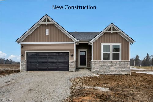 3630 Great Windsor Ln, Uniontown, OH, 44685 | Card Image