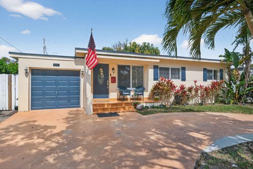 6091 Sw 12th St, West Miami, FL, 33144-5160 | Card Image