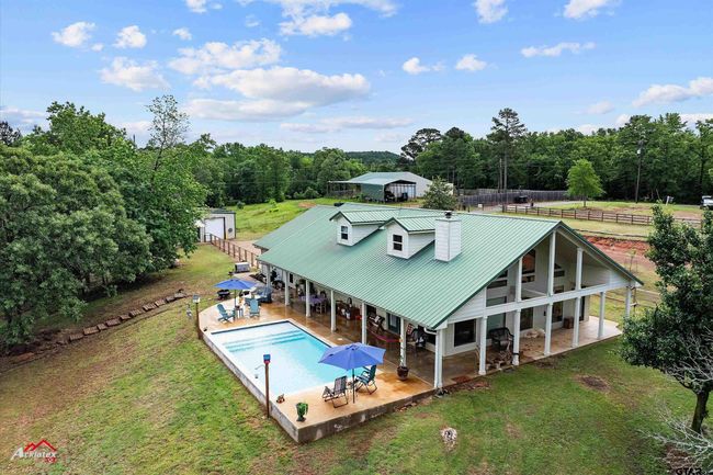 140 County Road 2242, House other with 3 bedrooms, 3 bathrooms and null parking in Daingerfield TX | Image 6