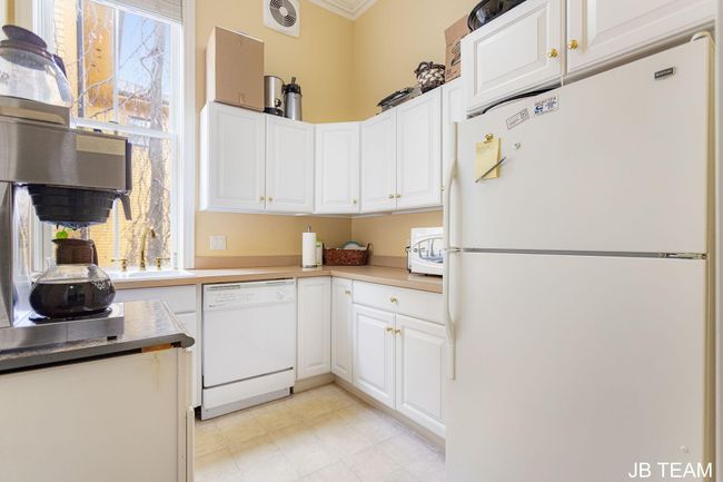 86 W Center St, Home with 0 bedrooms, 2 bathrooms and 5 parking in Douglas MI | Image 18