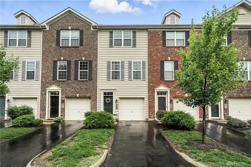 9568 Tahoe Dr, Washingtn Twp, OH, 45458-3699 | Card Image