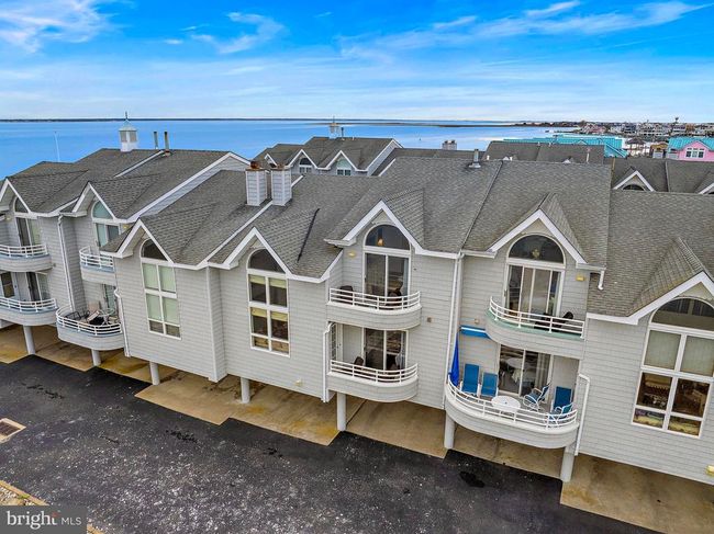 APT-8S - 420 8 Th St, Townhouse with 4 bedrooms, 2 bathrooms and null parking in BEACH HAVEN NJ | Image 4