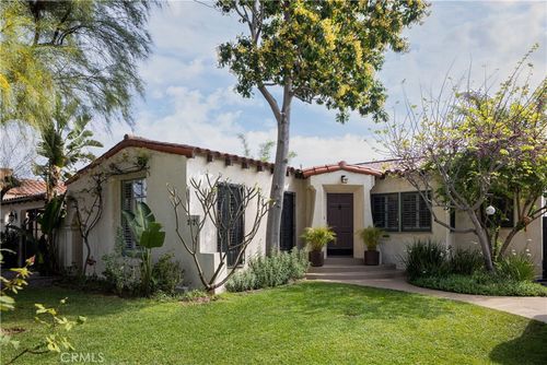 2824 Chestnut Ave, Long Beach, CA, 90806-4651 | Card Image