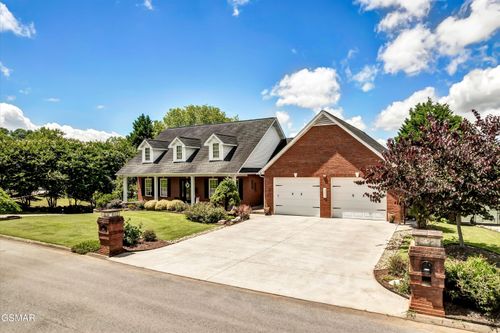 1843 River Vista Cir, Sevierville, TN, 37876-4410 | Card Image