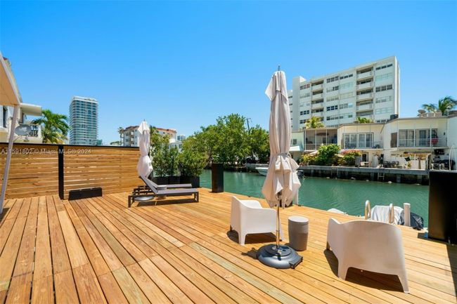 830 Raymond St, Townhouse with 3 bedrooms, 3 bathrooms and null parking in Miami Beach FL | Image 22