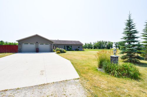 14594 138th Ave Ne, Thief River Falls, MN, 56701-8494 | Card Image