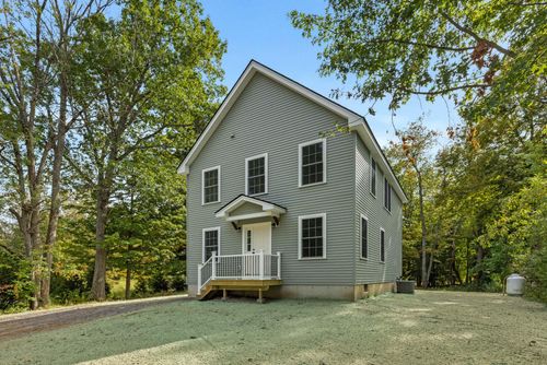28 Copeland Street, Berwick, ME, 03901 | Card Image