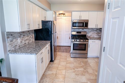 102-1145 Canyon View Rd, Sagamore Hills, OH, 44067-2247 | Card Image