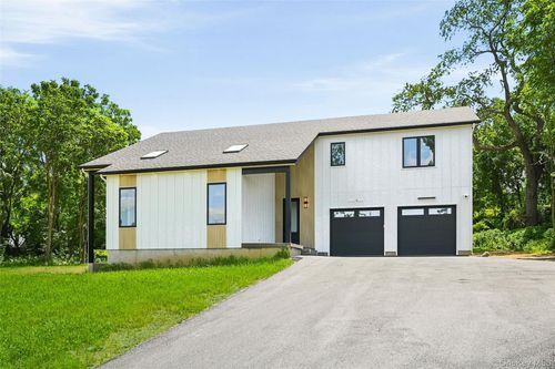 3 Warwick Isle Boulevard, Warwick (Town), NY, 10969 | Card Image
