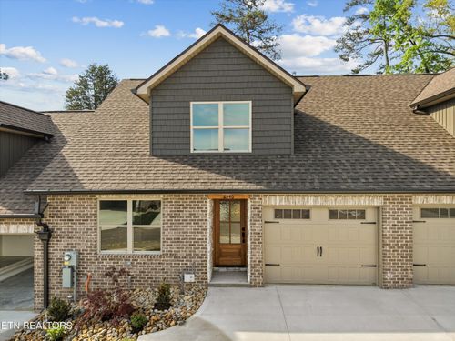 7546 Ridge Hollow Way, Knoxville, TN, 37924-3603 | Card Image
