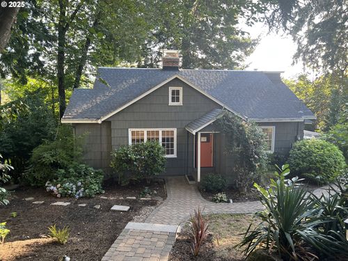 2600 Se Lakewood Dr, Milwaukie, OR, 97222-6983 | Card Image