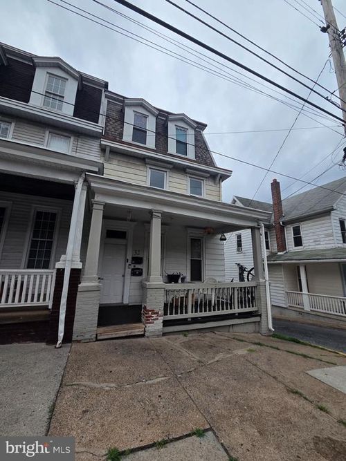 32 S Harrisburg St, STEELTON, PA, 17113-2327 | Card Image