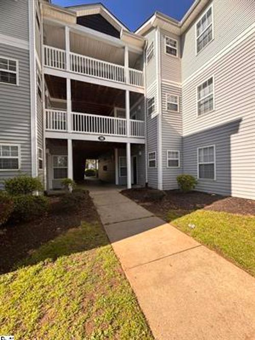 apt-c-190 University Village Dr, Central, SC, 29630-4043 | Card Image
