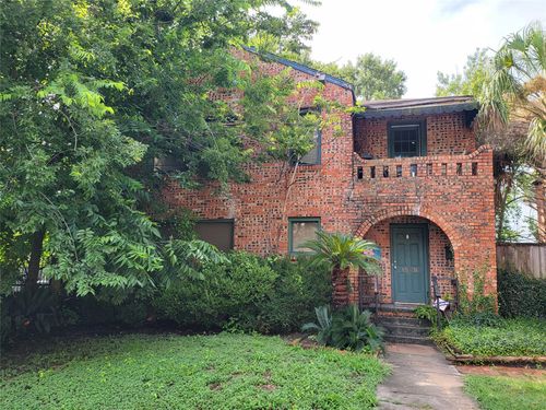 1529 Welch St, Houston, TX, 77006-1839 | Card Image