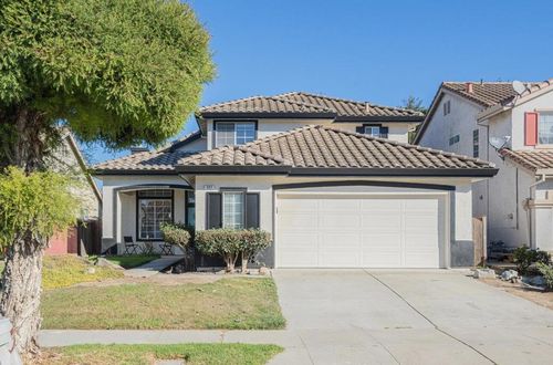 327 Rhine Ct, Salinas, CA, 93906-5266 | Card Image