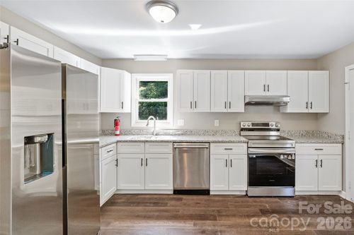 5516 Ilford St, Charlotte, NC, 28215-2448 | Card Image