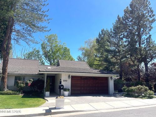 100 Moore Ln, Reno, NV, 89509-7804 | Card Image