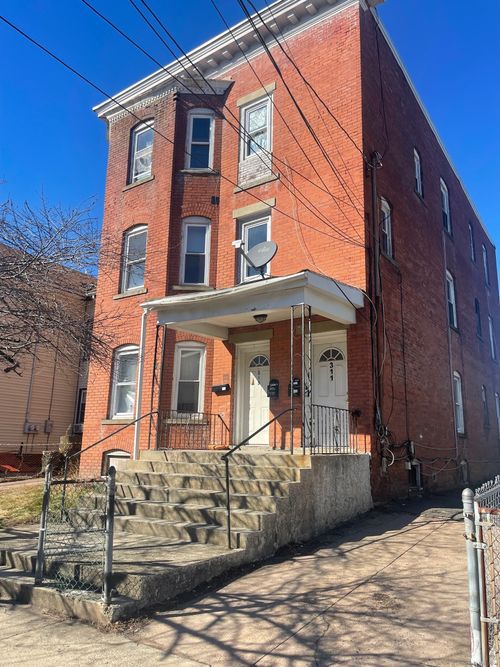 311 Exchange St, New Haven, CT, 06513-3870 | Card Image