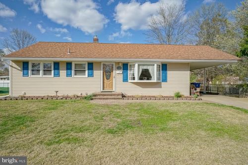 9 Thornton Pl, MOUNT HOLLY, NJ, 08060-1249 | Card Image