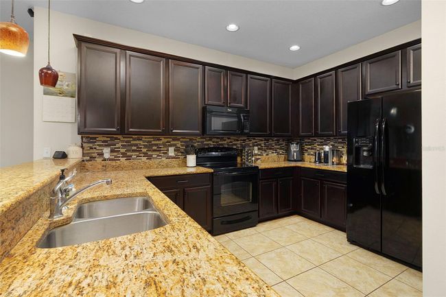 9107 Shepton St, Townhouse with 3 bedrooms, 3 bathrooms and null parking in ORLANDO FL | Image 12