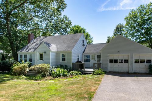752 Exeter Rd, Hampton, NH, 03842-1022 | Card Image