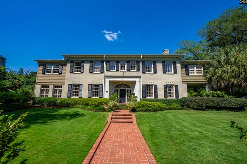 121 Saluda Ave, Columbia, SC, 29205-3028 | Card Image