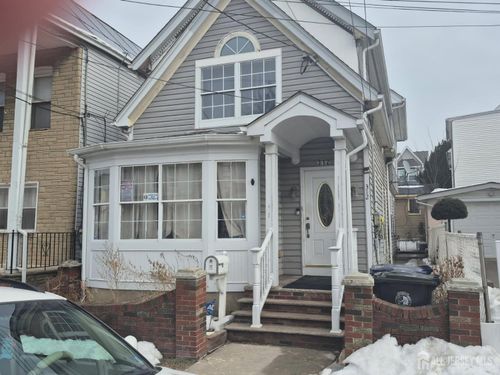 312 Kirkland Pl, Perth Amboy, NJ, 08861-3809 | Card Image