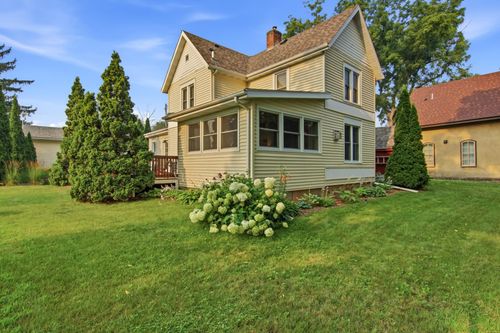 610 Washington Ave, Wabasha, MN, 55981-1650 | Card Image
