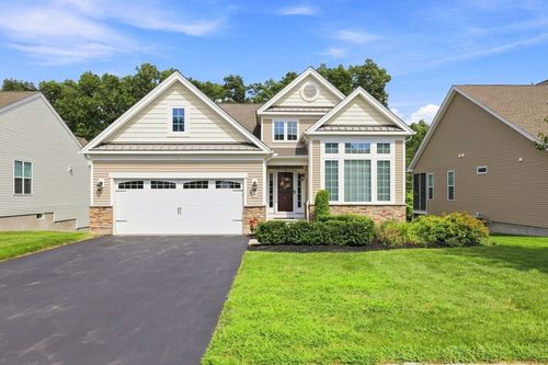 38-38 Sequoia Dr, Methuen, MA, 01844-3384 | Card Image