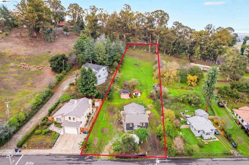 27449 27449 Dobbel Ave, Hayward, CA, 94542 | Card Image