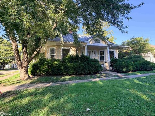 610 S 5th St, Fairfield, IA, 52556-3521 | Card Image