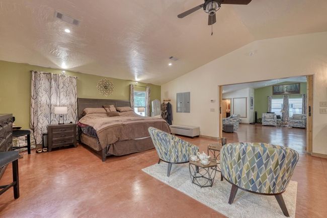 1529 Cedar View Ln, Home with 1 bedrooms, 2 bathrooms and 2 parking in Hiawassee GA | Image 24