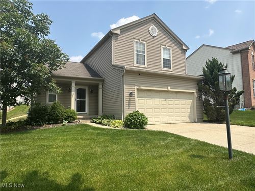 2280 Becket Cir, Stow, OH, 44224-7022 | Card Image
