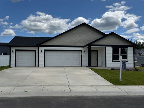 400 N Arcadia Ave, Deer Park, WA, 99006-5662 | Card Image