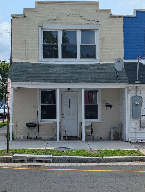 527 N New York Ave, Atlantic City, NJ, 08401-2348 | Card Image