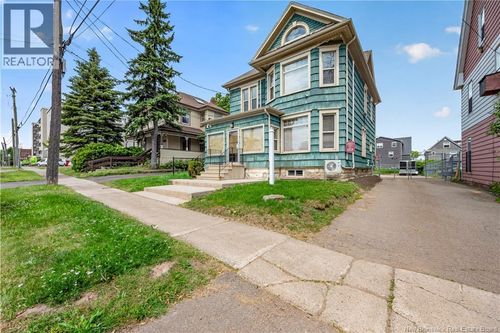 107 Cameron St, Moncton, NB, E1C5Y7 | Card Image