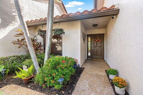 3113 Deer Creek Lake Shore Dr, Deerfield Beach, FL, 33442-8465 | Card Image