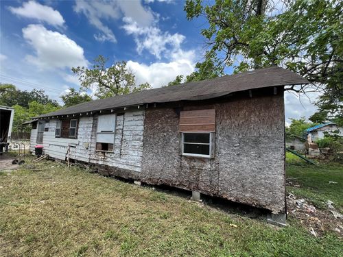 7004 Market St, Houston, TX, 77020-6930 | Card Image