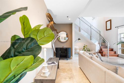 apt-106-1545 Jefferson Ave, Miami Beach, FL, 33139-3528 | Card Image