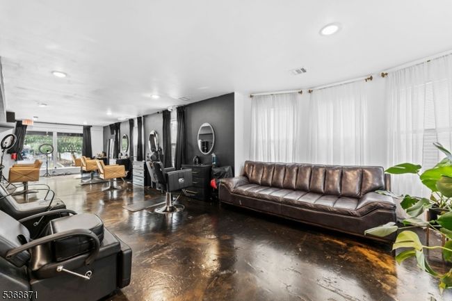 1465 E 2 Nd St, Home with 4 bedrooms, 4 bathrooms and null parking in Plainfield NJ | Image 22