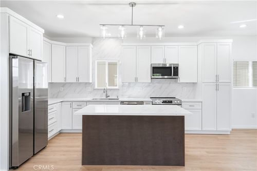 21003 Longworth, Lakewood, CA, 90715 | Card Image