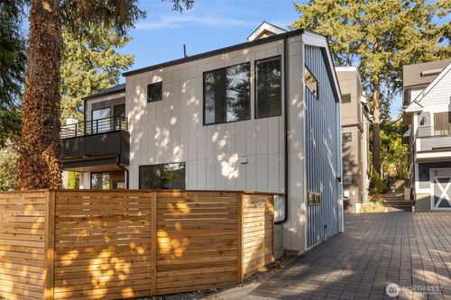 10717 2nd Ave Nw, Seattle, WA, 98177-4807 | Card Image