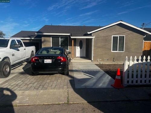 215 215 Madison Ave, Pittsburg, CA, 94565 | Card Image