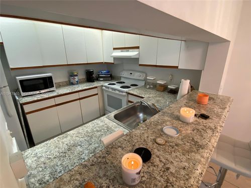 310a-12950 Sw 7th Ct, Pembroke Pines, FL, 33027-1731 | Card Image
